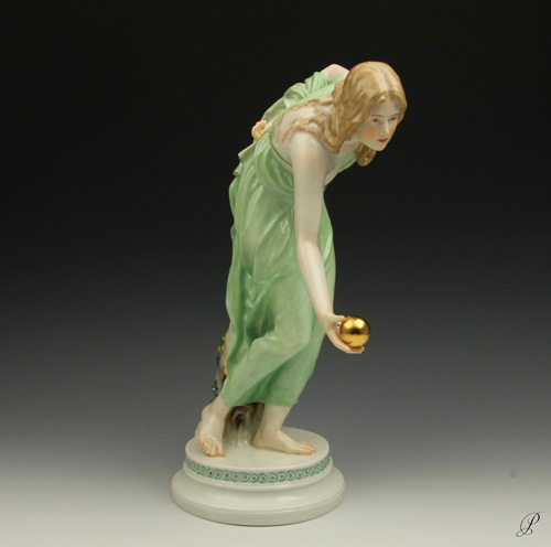 Meissener Kugelspielerin Jugendstil Figur um 1910