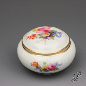 Schmuckdose Meissen mit Blumenbukett
