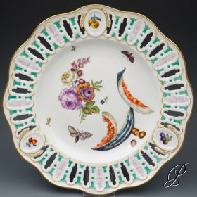 durchbrochen gearbeiteter Teller Meissen mit traumhafter Malerei Knaufzeit um 1900 Jhd.