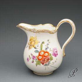 Sahnekännchen Meissen mit Blumenmalerei Knaufzeit um 1880 Jhd.
