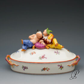 Dose Meissen Form und Malerei nach Paul Börner - Art Deco