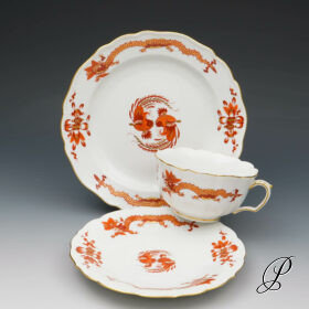 Teegedeck (Nr.1) Meissen Pfeiferzeit 1924 Jhd. Reicher Drache rot goldschattiert