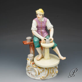 große Figur Meissen 1.Wahl aus der Serie der Handwerker "Töpfer"