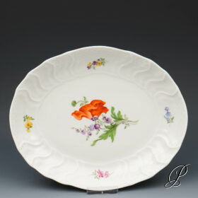 Schale Meissen 1.Wahl mit Blumenmalerei Form Neubrandenstein