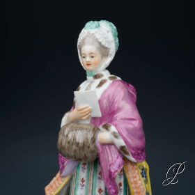große Figur Meissen 1.Wahl - Dame mit Muff von Michel Victor Acier
