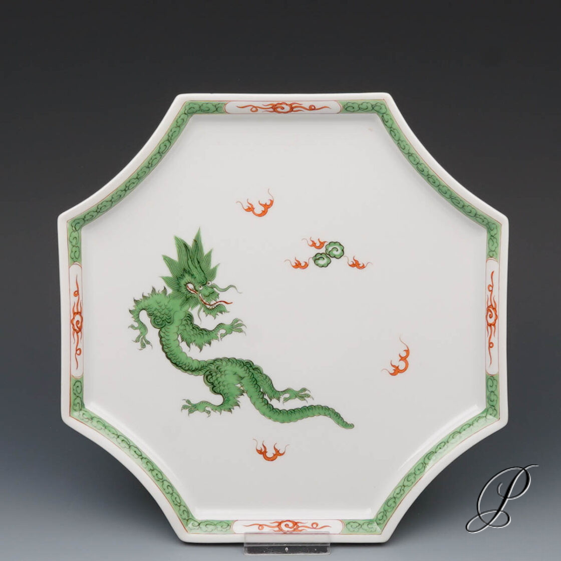 Tablett Meissen im Dekor Mingdrache grün