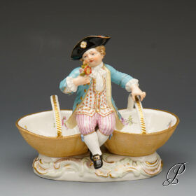 Figürliche Gewürzmenage Meissen 1.Wahl um 1900 Jhd. mit gestreuten Blümchen