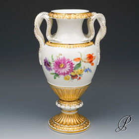 Schlangenhenkelvase Meissen 1.Wahl um 1900 Jhd. mit Blumenbuketts