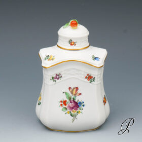Teedose Nymphenburg mit Blumenmalerei