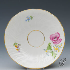 1 Schälchen Meissen im Dekor Blume2 - Form Neubrandenstein