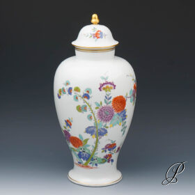 große Deckelvase Meissen Indische Blumenmalerei