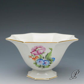 tolle Vase Herend mit Blumenmalerei