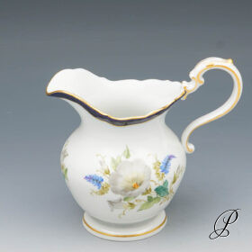 Sahnekännchen Meissen mit naturalistischer Blumenmalerei weiße Winde