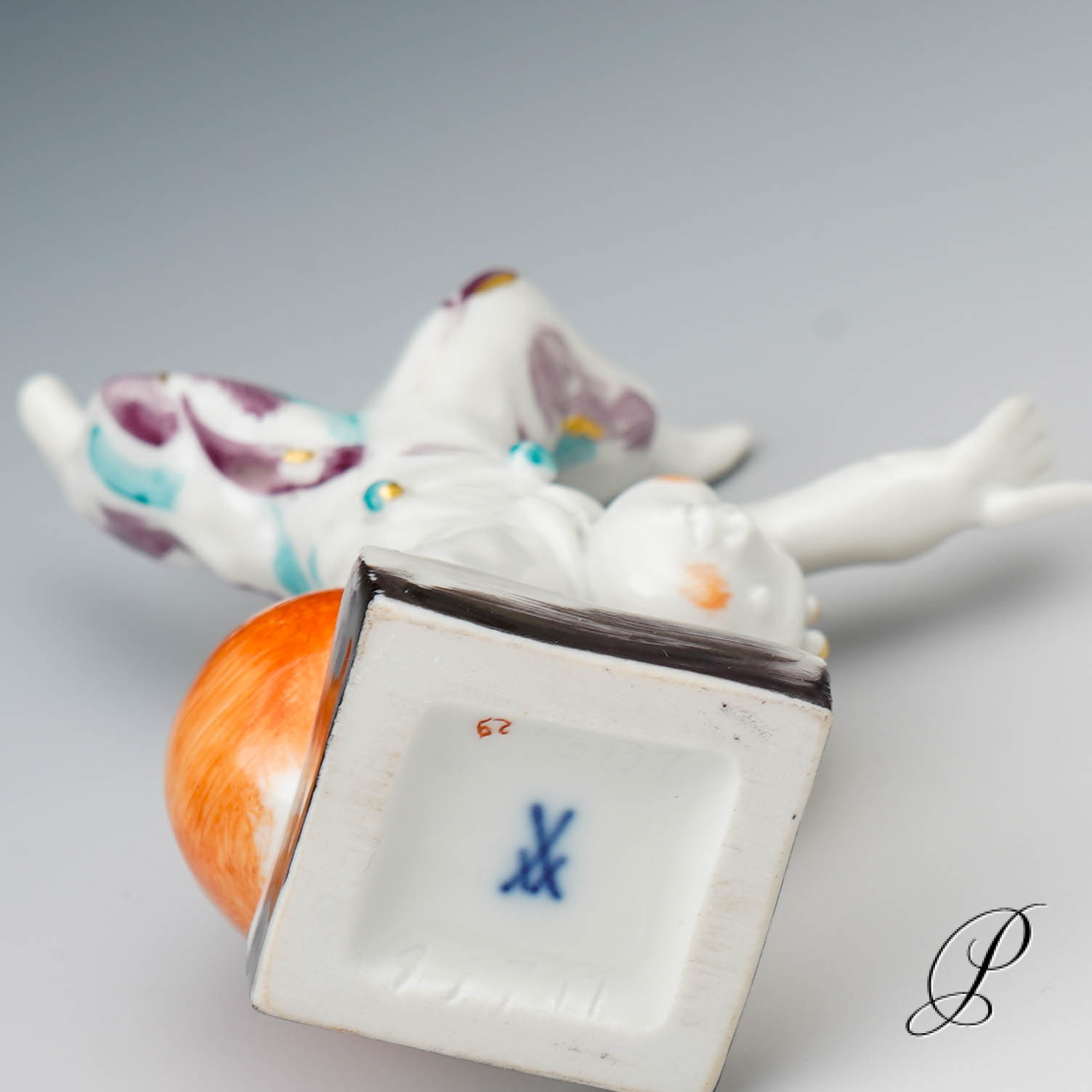 Figur Meissen 1.Wahl von Peter Strang "Radschlagendes Kind" – Bild 6