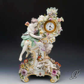 Kaminuhr Meissen Knaufzeit "Jagdgöttin Diana und Chronos Gott der Zeit"