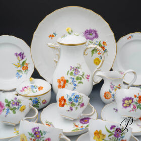 Kaffeeservice Meissen für 6 Personen im Dekor Blume4 schräg