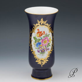 große Vase Meissen Kobaltblau mit Blumenbukett
