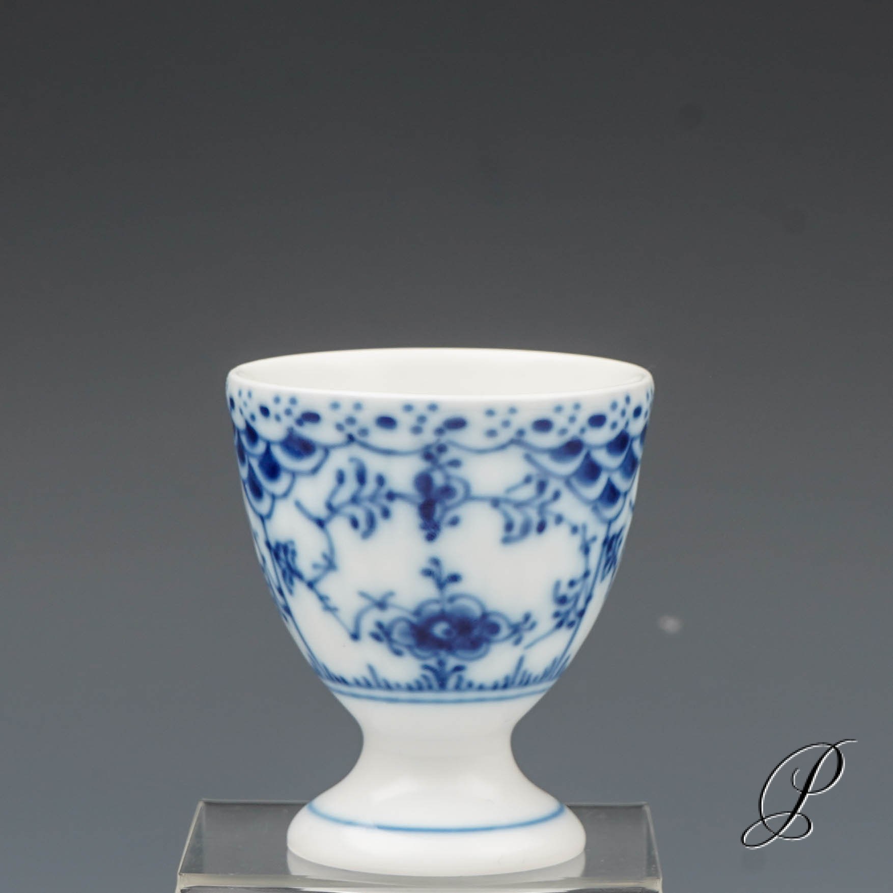 6 Eierbecher Royal Copenhagen Musselmalet Halbspitz – Bild 8