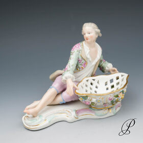 Figur Meissen um 1900 Jhd. Mann an Schale