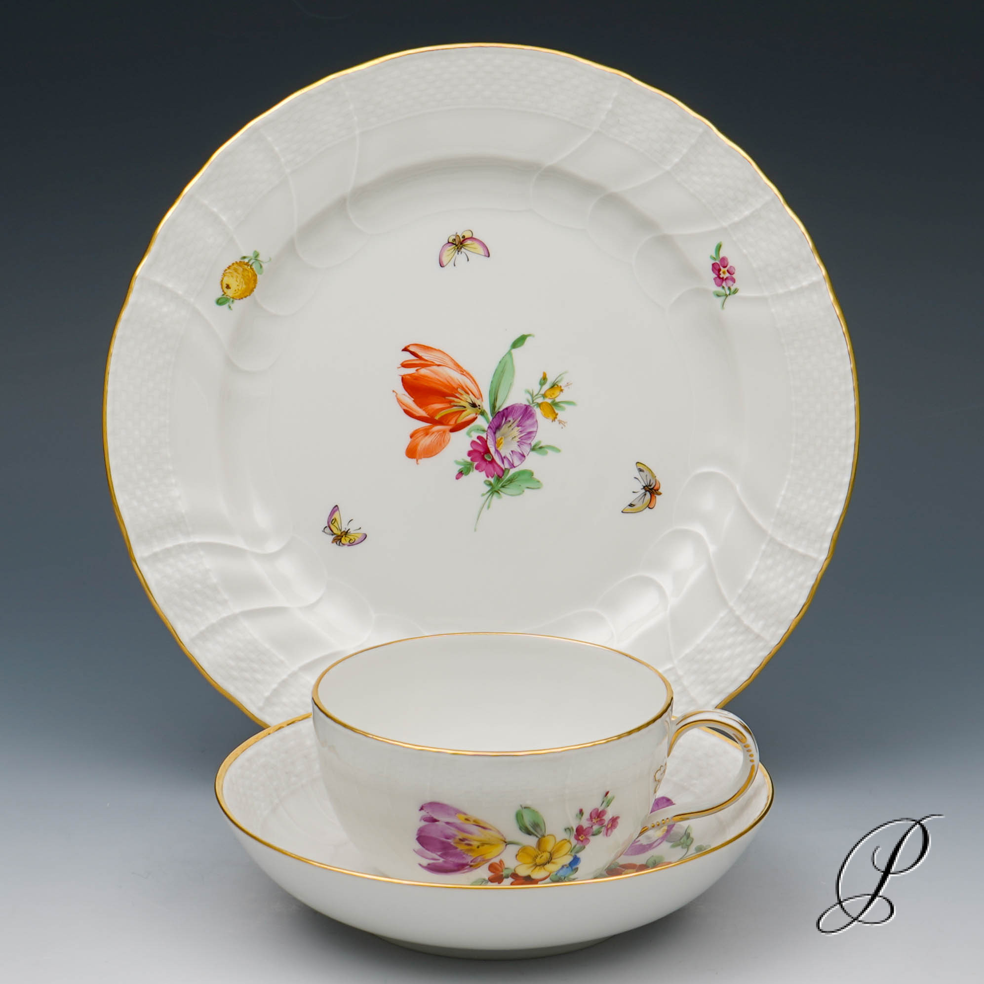 Teeservice KPM Berlin mit Blumenmalerei und Schmetterlingen – Bild 28