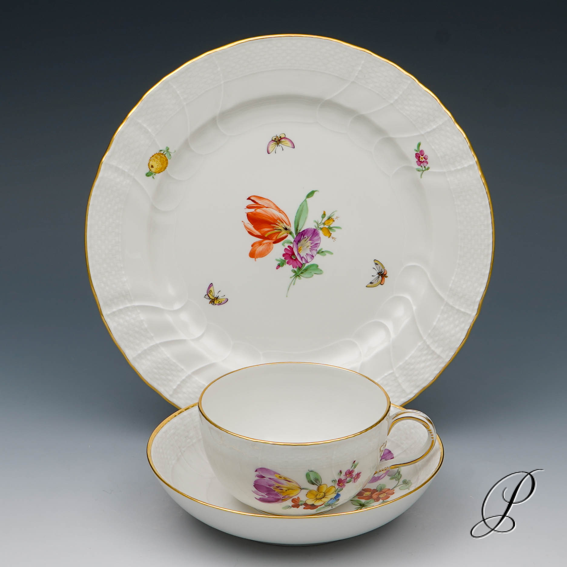 Teeservice KPM Berlin mit Blumenmalerei und Schmetterlingen – Bild 29