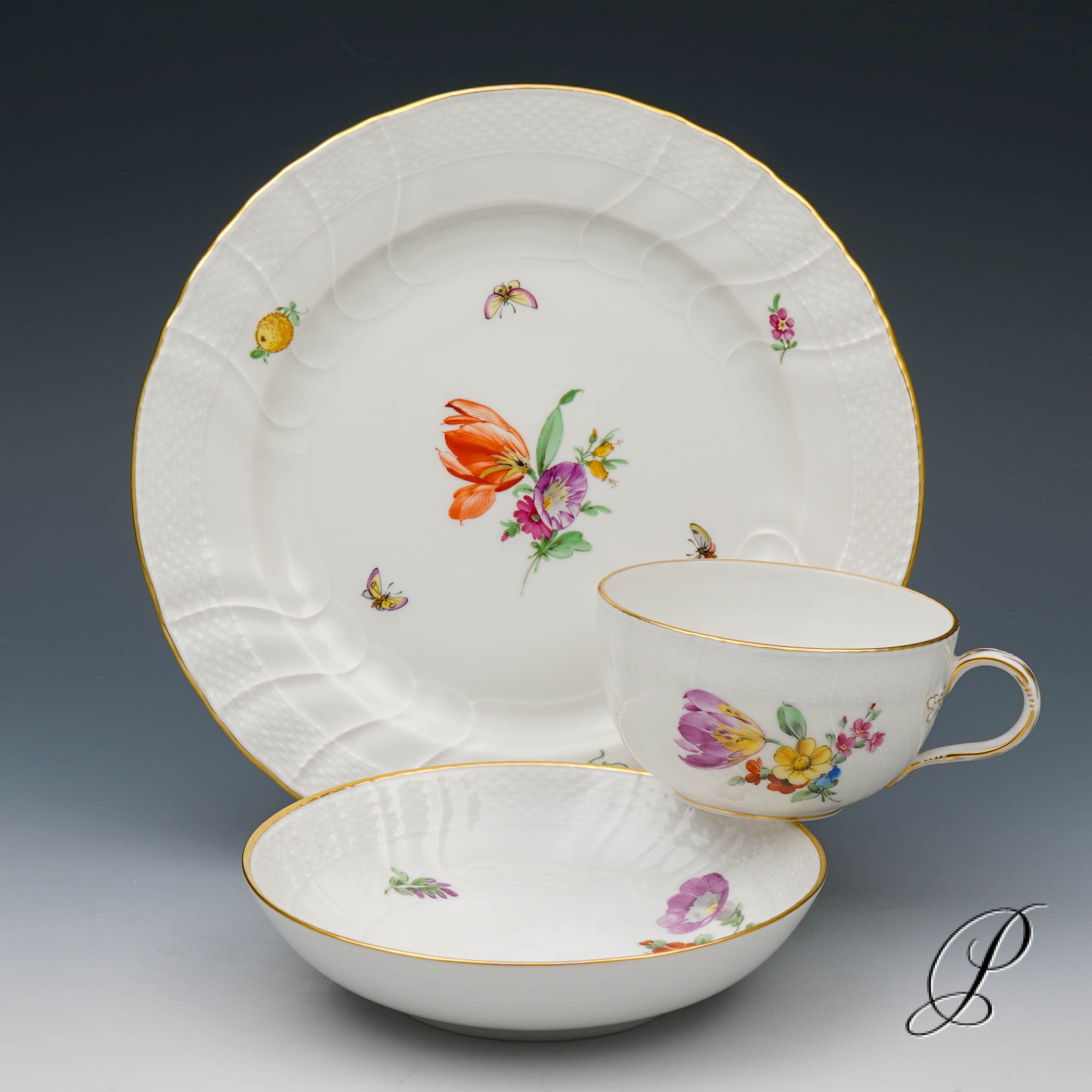 Teeservice KPM Berlin mit Blumenmalerei und Schmetterlingen – Bild 30