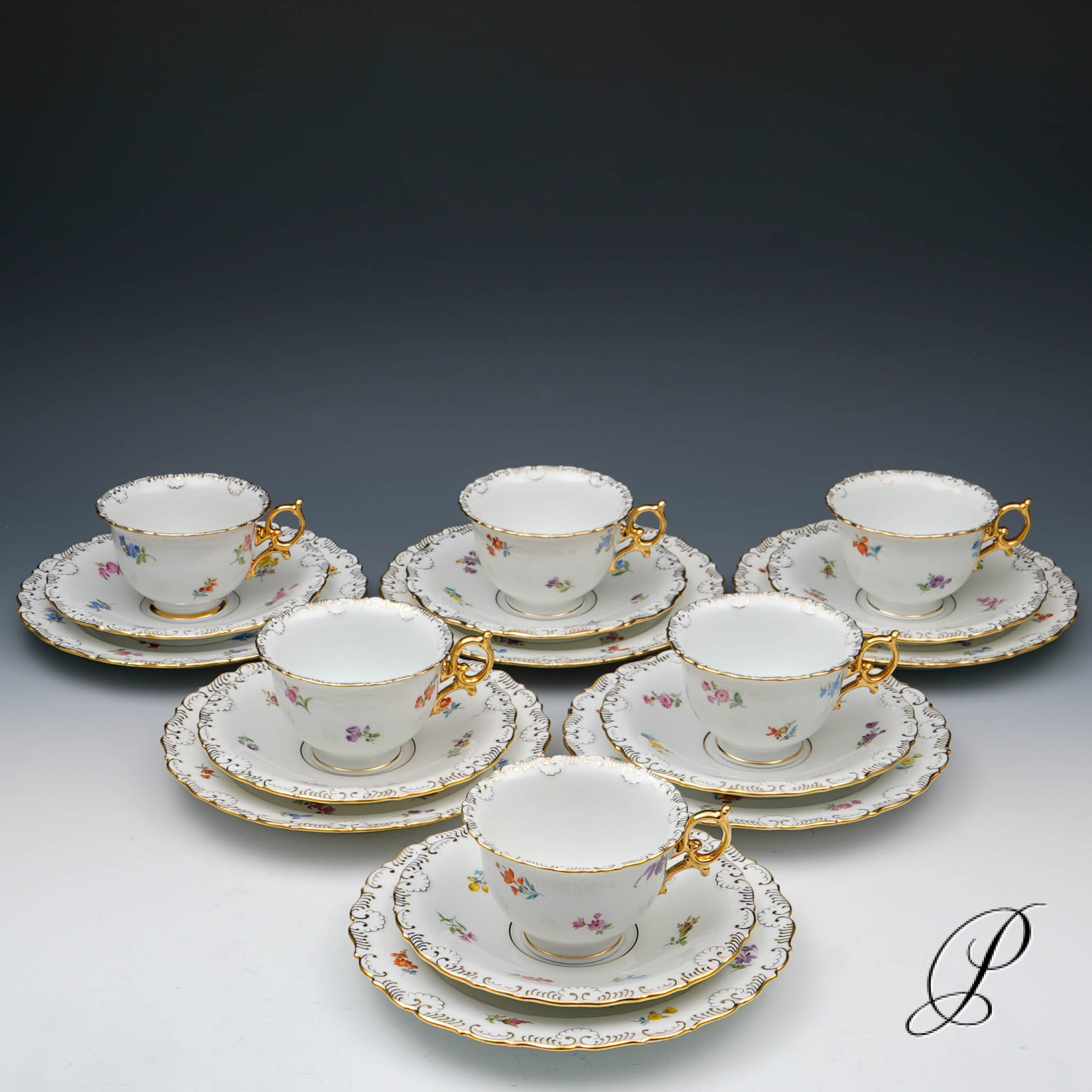 6 Kaffeegedecke Meissen 1.Wahl im Dekor Streublume