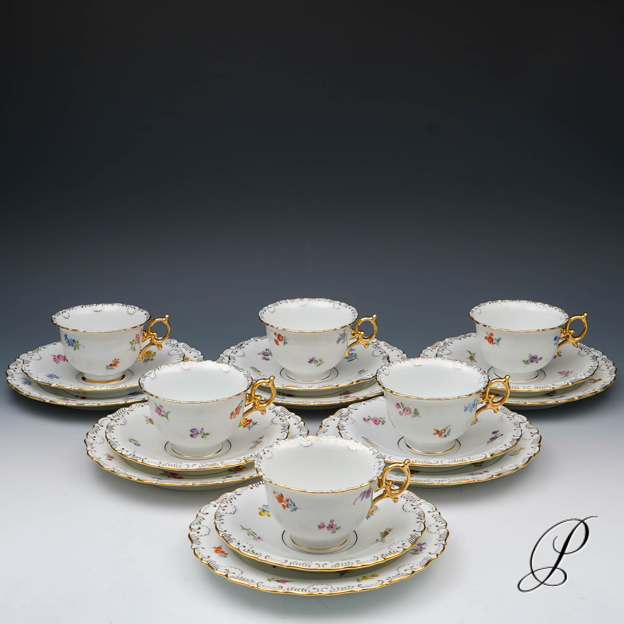 6 Kaffeegedecke Meissen 1.Wahl im Dekor Streublume – Bild 2