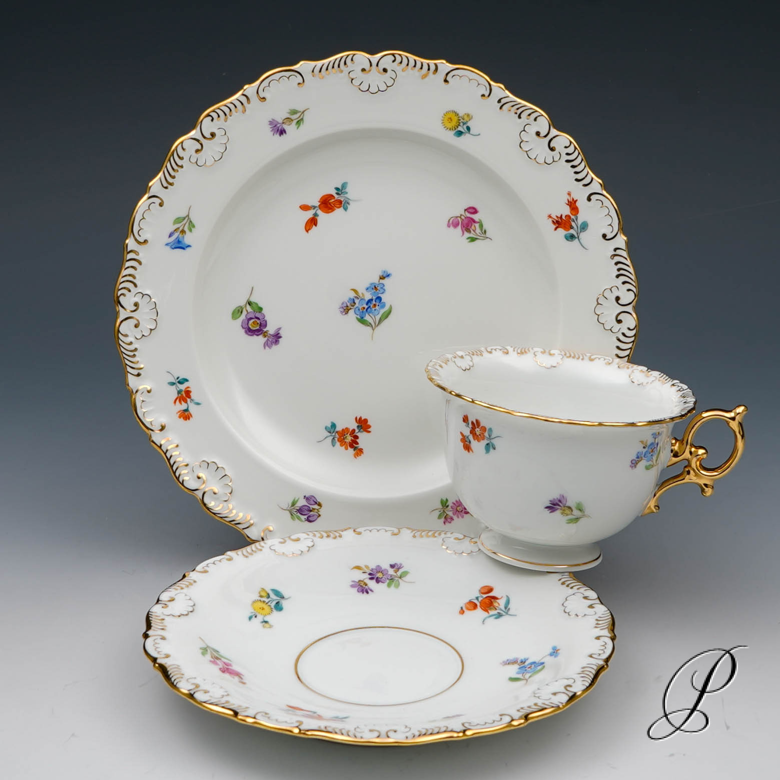 6 Kaffeegedecke Meissen 1.Wahl im Dekor Streublume – Bild 6