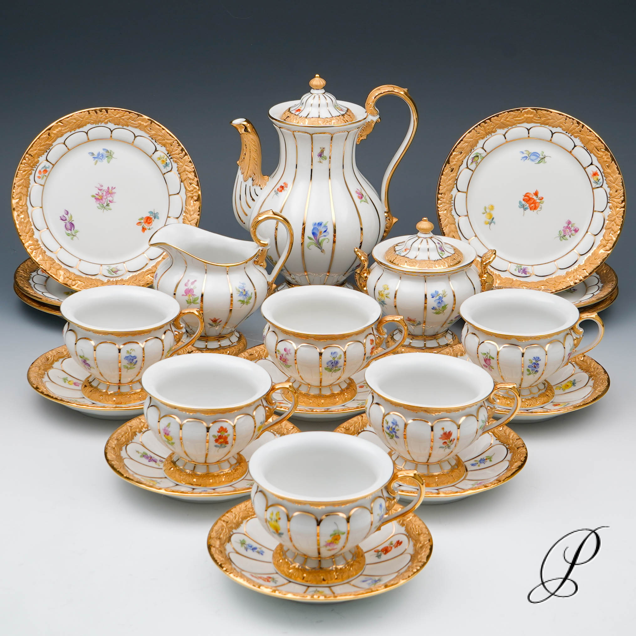 Prunk Mokkaservice Meissen 1.Wahl X-Form mit Streublümchen