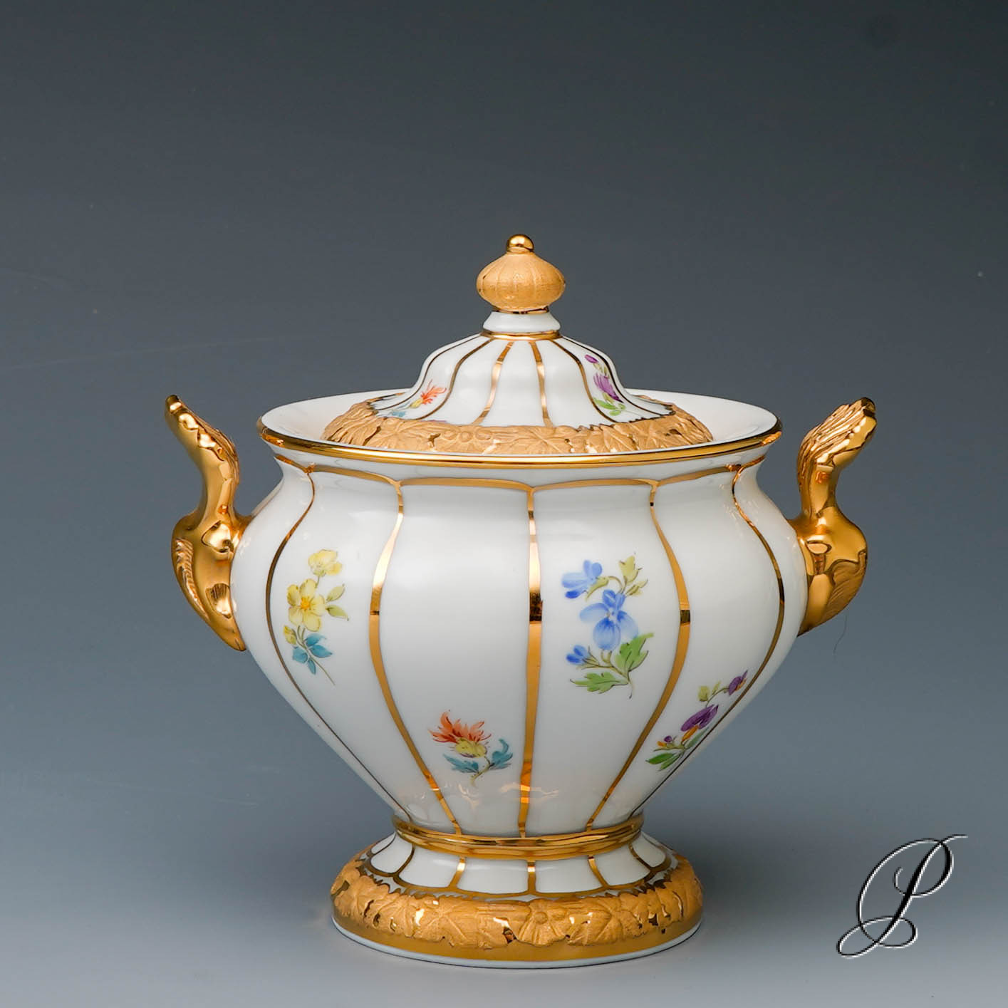 Prunk Mokkaservice Meissen 1.Wahl X-Form mit Streublümchen – Bild 9