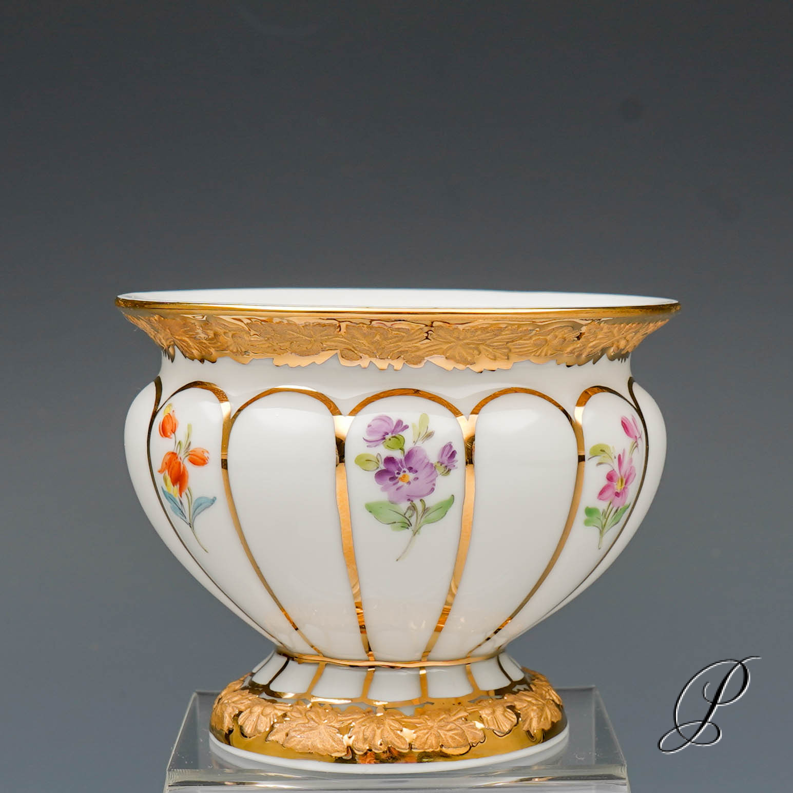 Prunk Mokkaservice Meissen 1.Wahl X-Form mit Streublümchen – Bild 18