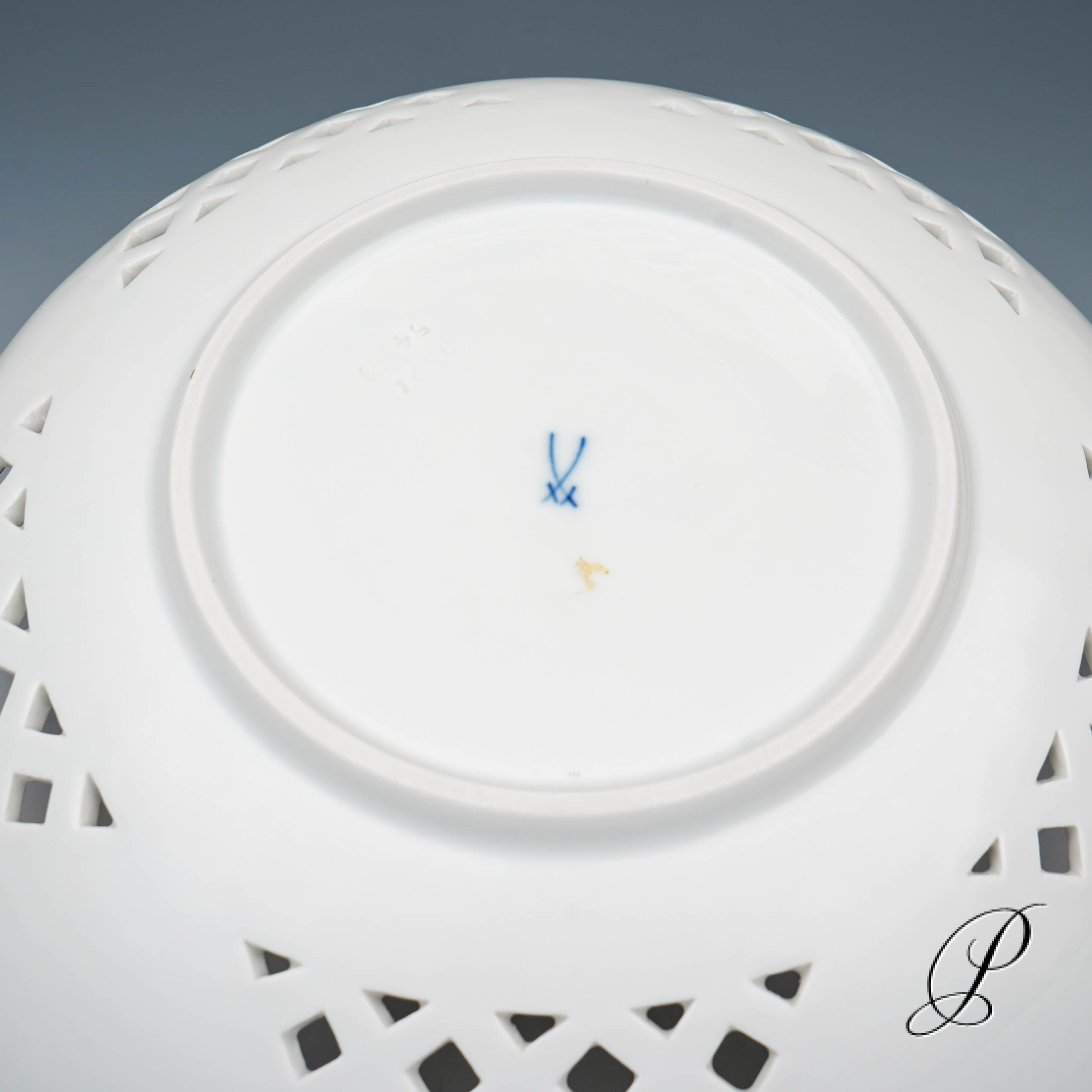 Durchbruchschale Meissen 1.Wahl im Dekor Blume3 NP# 1450,- EUR – Bild 9