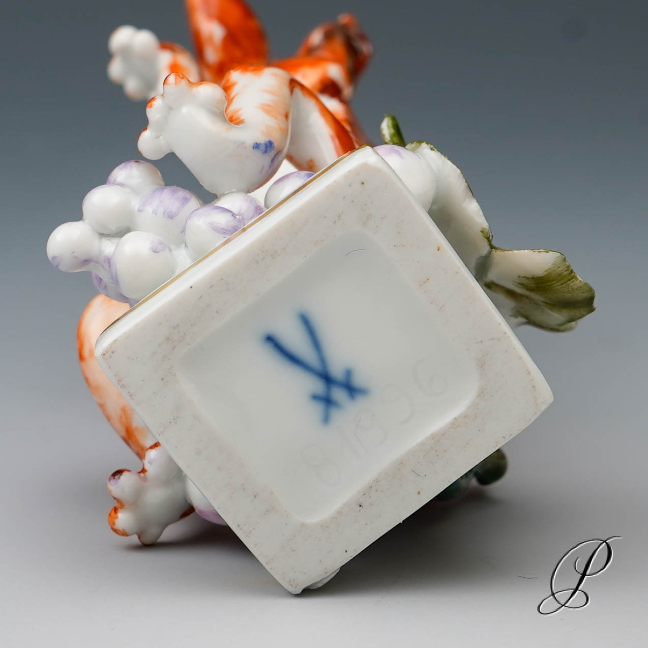 Fuchs mit Weintrauben Meissen 1.Wahl von Peter Strang - Porzellan