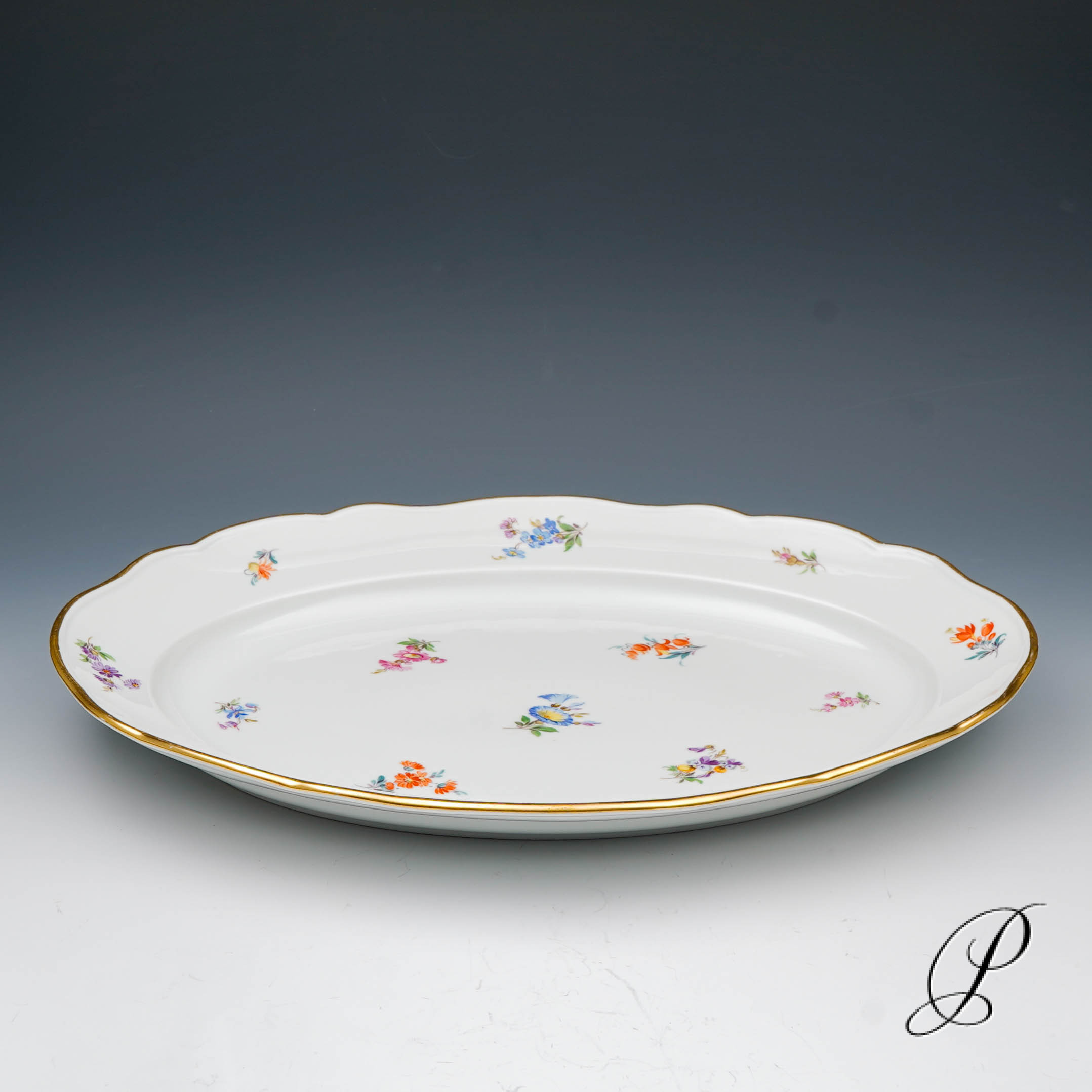 Meissen Bratenplatte / Beilagenplatte Knaufzeit um 1900 im Dekor Streublume – Bild 2