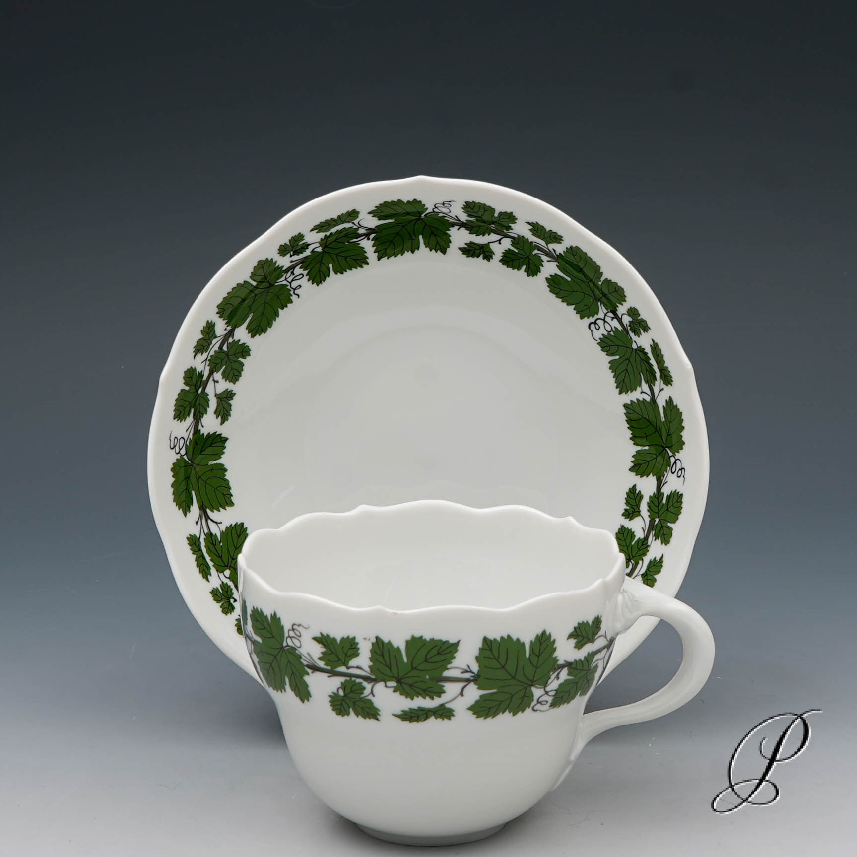 Kaffeeservice Meissen für 6 Personen im Dekor Weinlaub – Bild 16