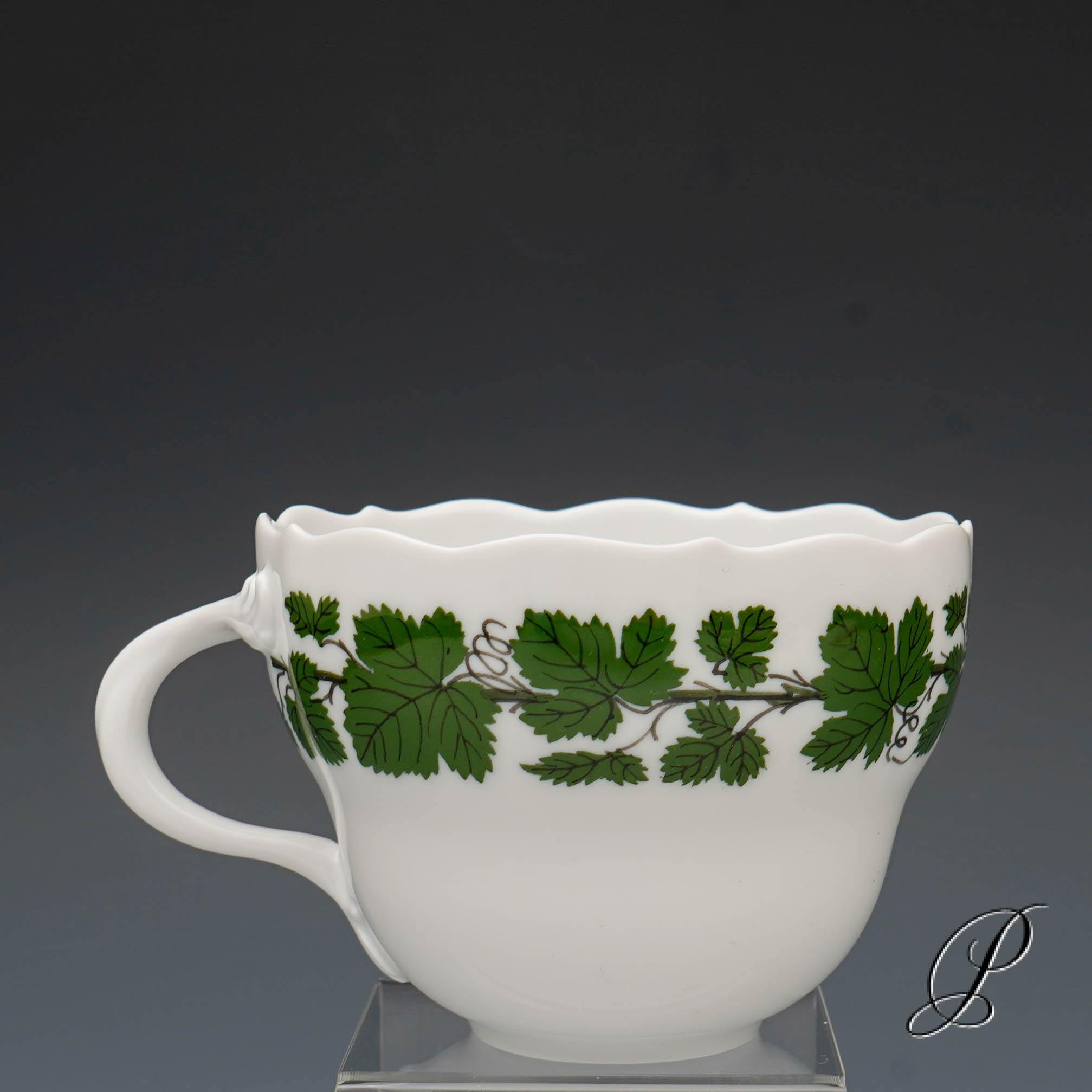 Kaffeeservice Meissen für 6 Personen im Dekor Weinlaub – Bild 20