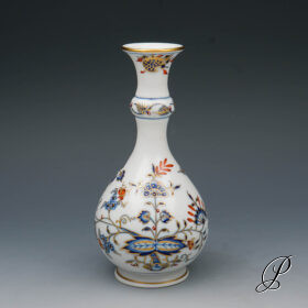 Meissen Vase im Dekor Zwiebelmuster Royal