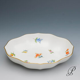 Meissen Konfektschälchen 1.Wahl im Dekor Streublume