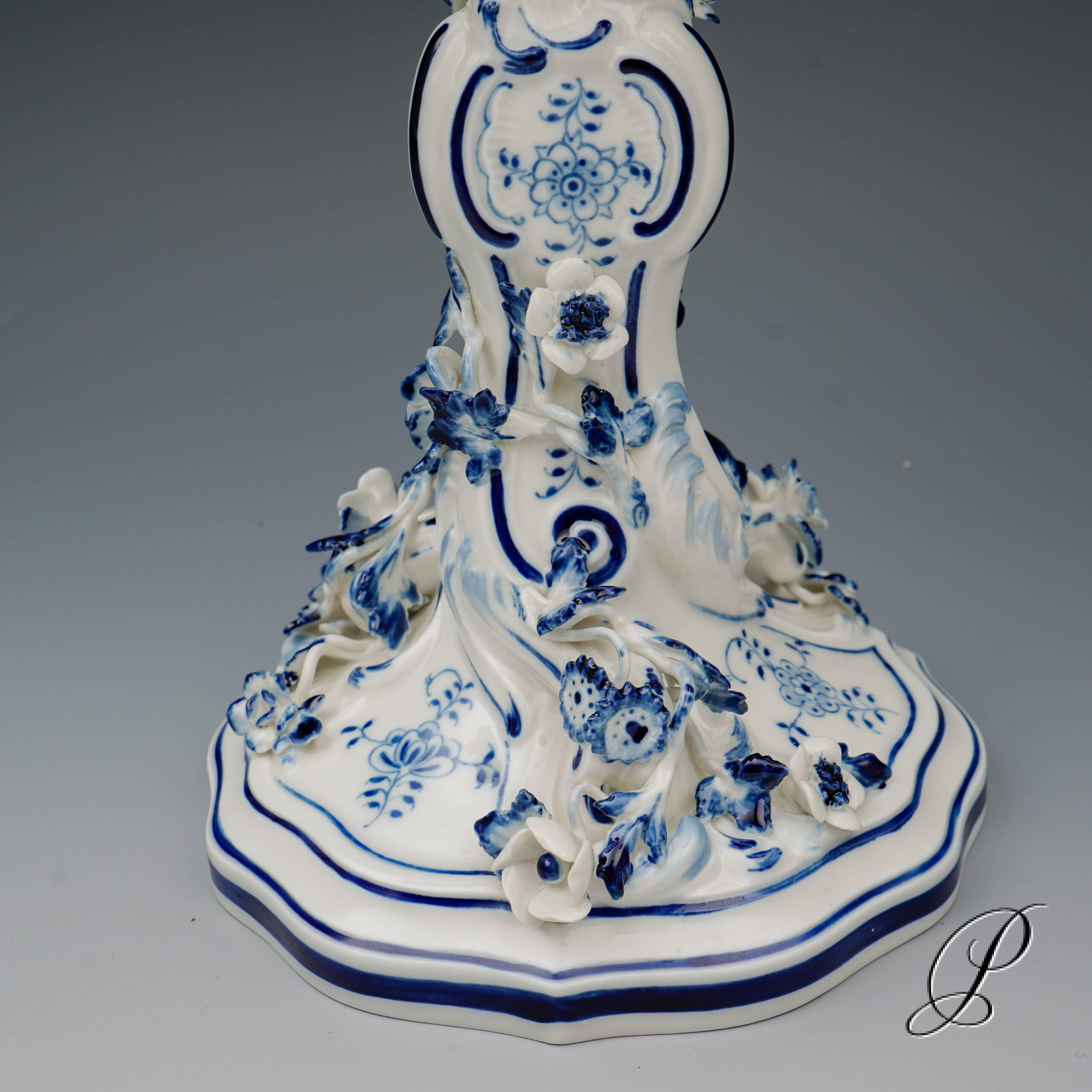 3 flammiger Kerzenständer - Leuchter Meissen 1.Wahl / Zwiebelmuster – Bild 4