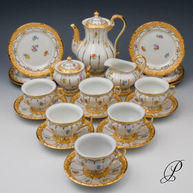 Prunk Mokkaservice Meissen 1.Wahl X-Form mit Streublümchen