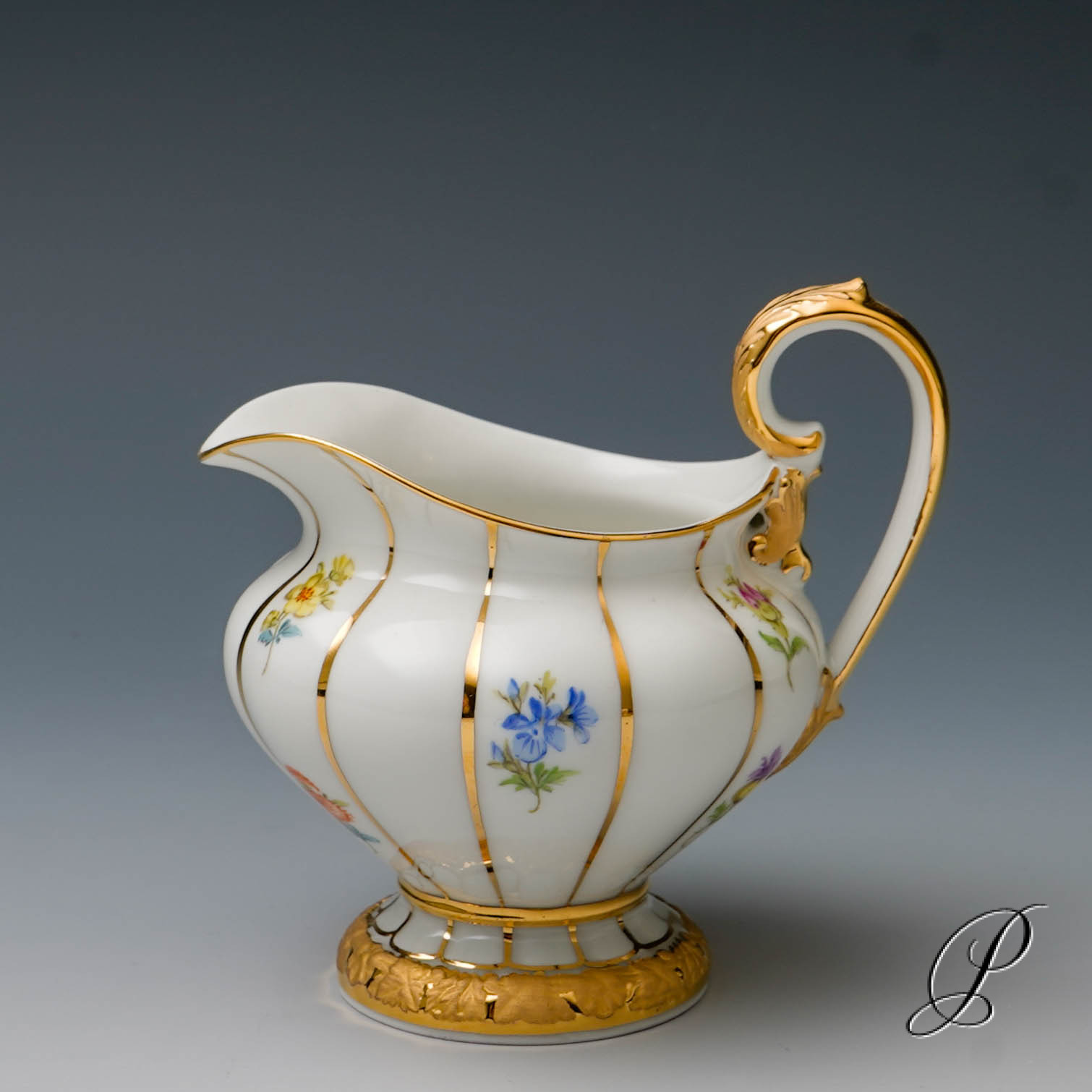 Prunk Mokkaservice Meissen 1.Wahl X-Form mit Streublümchen – Bild 7