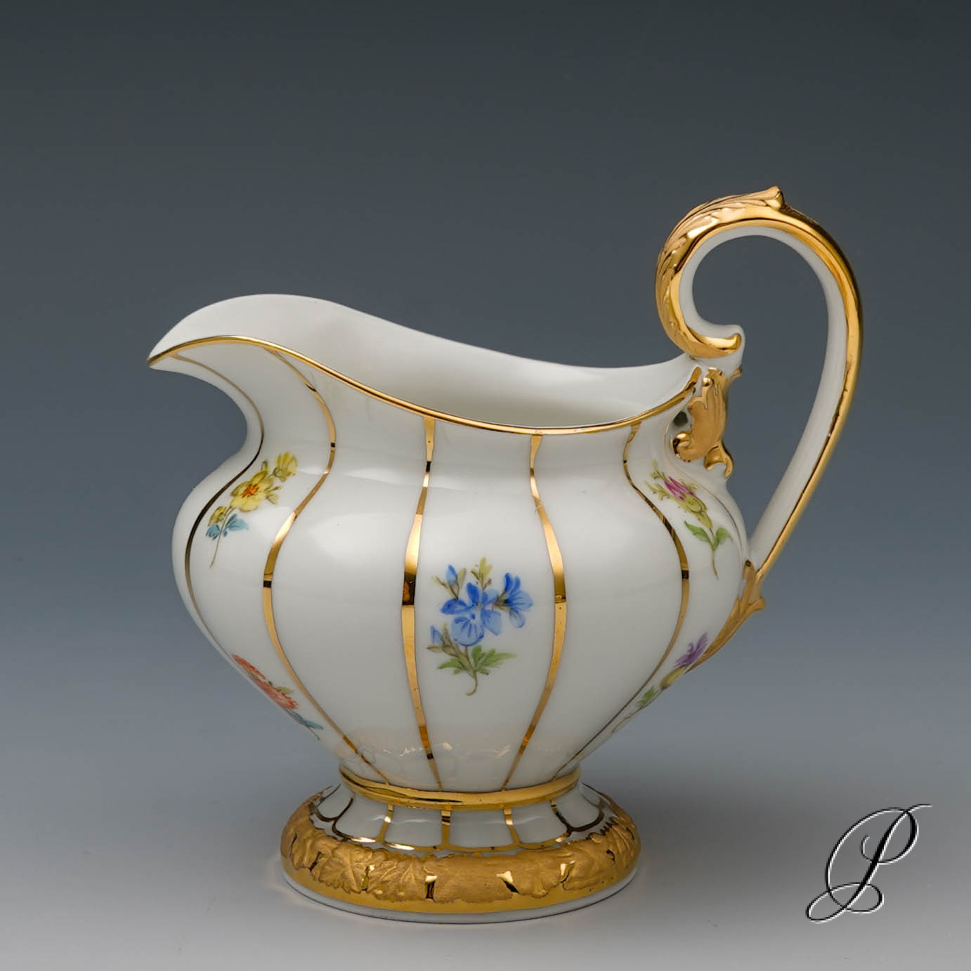 Prunk Mokkaservice Meissen 1.Wahl X-Form mit Streublümchen – Bild 8