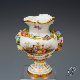 kleine Vase Meissen 1.Wahl Knaufzeit um 1900 Jhd. mit Watteaumalerei