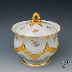 sehr große Dose / Keksdose / Bonboniere Meissen 1.Wahl B-Form