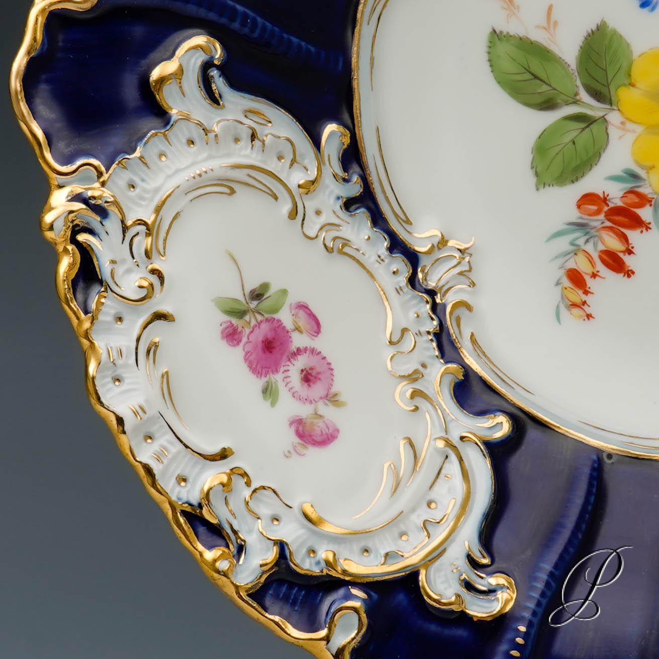 großer Prunkteller Meissen 1.Wahl Knaufzeit um 1900 Jhd. Kobaltblau mit Blumenbukett – Bild 5