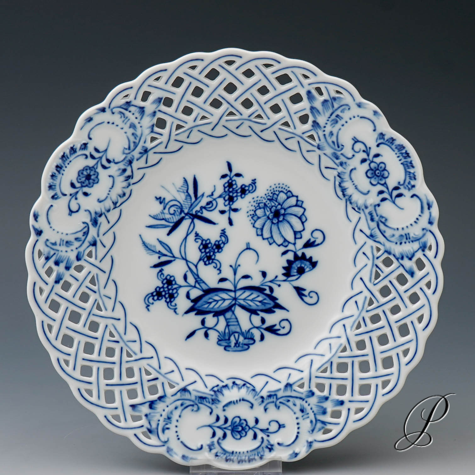 Durchbruchteller Meissen 1.Wahl im Dekor Zwiebelmuster NP# 380,- EUR