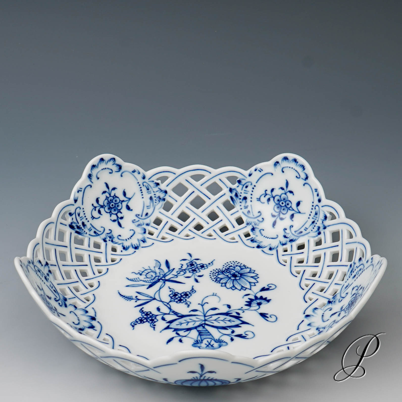 Gebäckschale Meissen 1.Wahl Zwiebelmuster NP# 570,- EUR