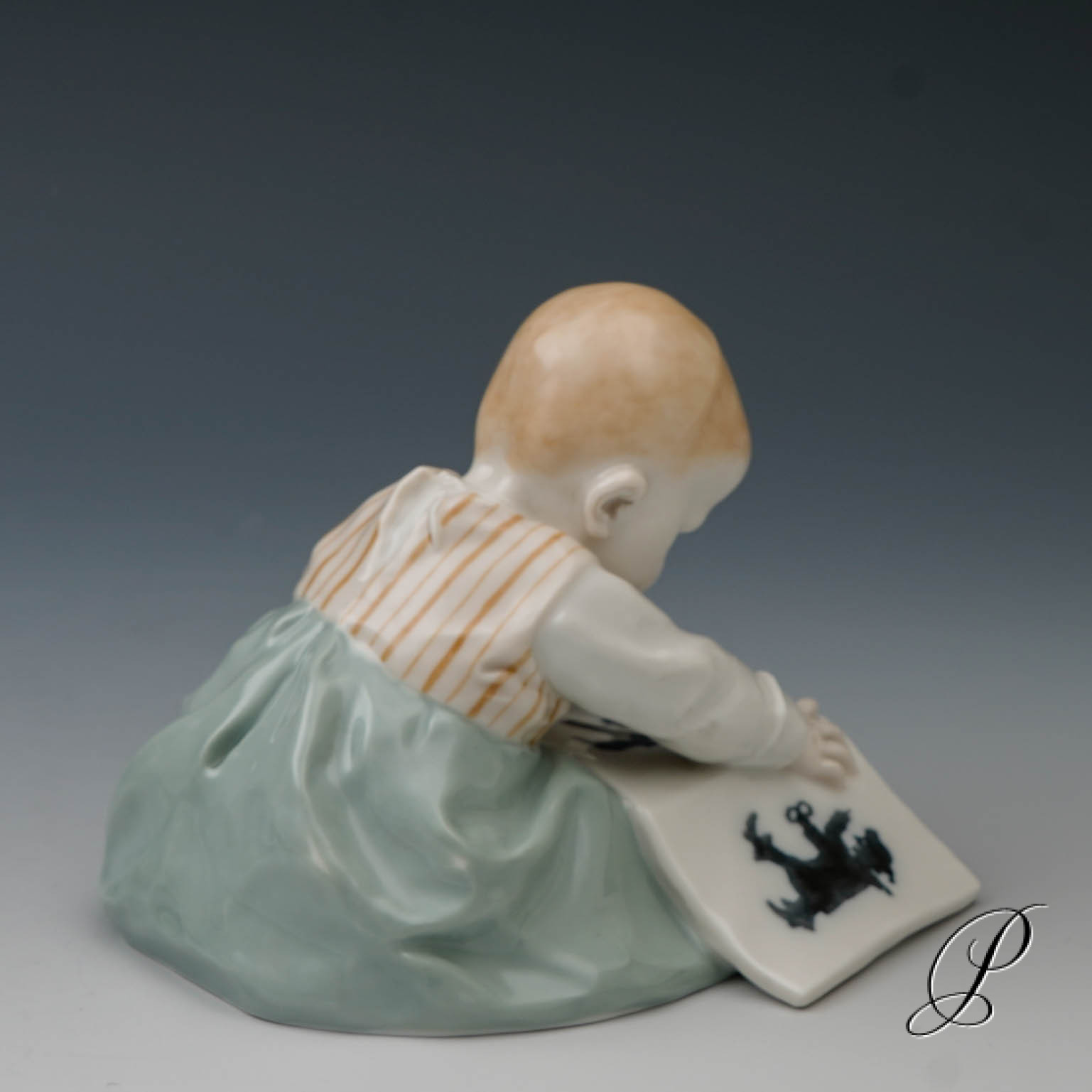 Figur Meissen 1910 Jhd. Jugendstil - Hentschelkind "sitzendes Kind mit Bilderbuch" – Bild 6