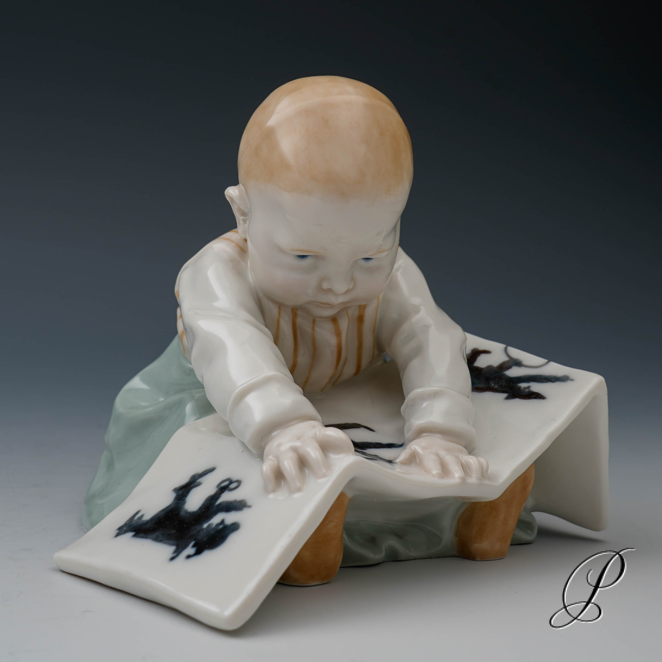 Figur Meissen 1910 Jhd. Jugendstil - Hentschelkind  "sitzendes Kind mit Bilderbuch"